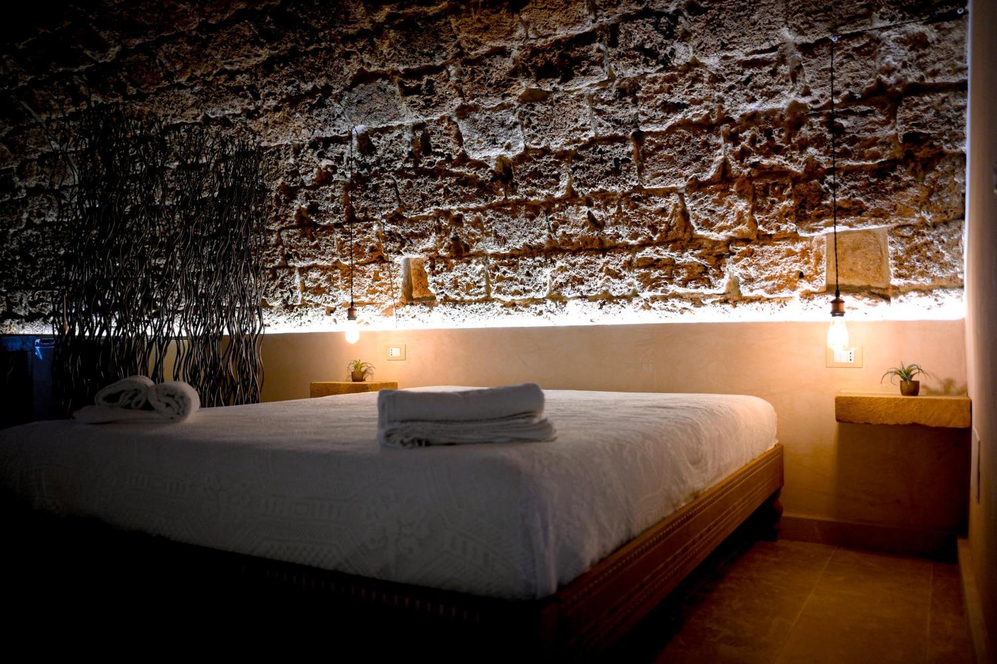 La Grotta, Luxury Suite & Spa Noto Exterior photo