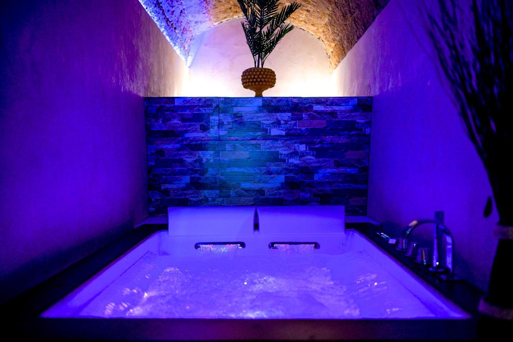 La Grotta, Luxury Suite & Spa Noto Exterior photo